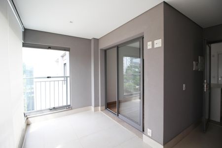 Varanda de apartamento para alugar com 2 quartos, 65m² em Indianópolis, São Paulo