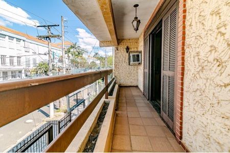 Casa para alugar com 220m², 3 quartos e 2 vagas Casa para alugar com 220m², 3 quartos e 2 vagasÁrea Comum