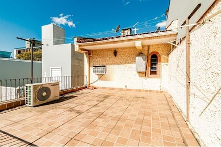 Casa para alugar com 220m², 3 quartos e 2 vagas Casa para alugar com 220m², 3 quartos e 2 vagasÁrea Comum