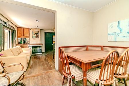 Sala de casa para alugar com 3 quartos, 220m² em Passo d’Areia, Porto Alegre