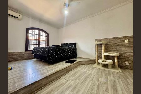 Foto 18 de casa à venda com 5 quartos, 250m² em Bortolândia, São Paulo