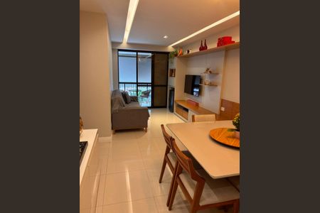 Apartamento para alugar com 90m², 3 quartos e 1 vaga Apartamento para alugar com 90m², 3 quartos e 1 vagaSala