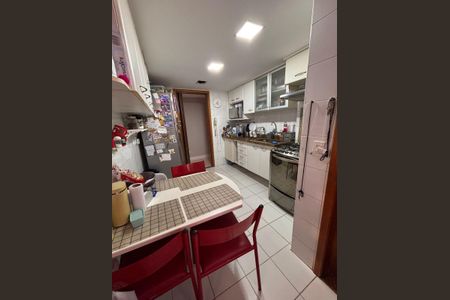 Apartamento para alugar com 90m², 3 quartos e 1 vaga Apartamento para alugar com 90m², 3 quartos e 1 vagaCozinha