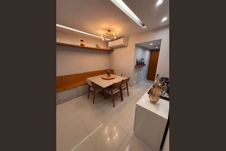 Apartamento para alugar com 90m², 3 quartos e 1 vaga Apartamento para alugar com 90m², 3 quartos e 1 vagaSala