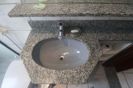 Apartamento para alugar com 220m², 3 quartos e 2 vagas