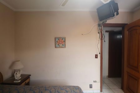 Apartamento para alugar com 220m², 3 quartos e 2 vagas