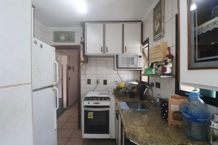 Apartamento para alugar com 220m², 3 quartos e 2 vagas