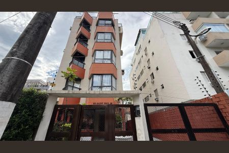 Apartamento para alugar com 220m², 3 quartos e 2 vagas Apartamento para alugar com 220m², 3 quartos e 2 vagasFachada