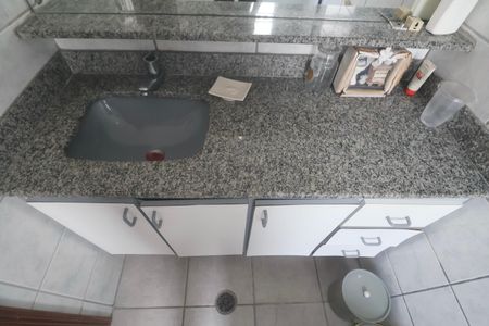 Apartamento para alugar com 220m², 3 quartos e 2 vagas