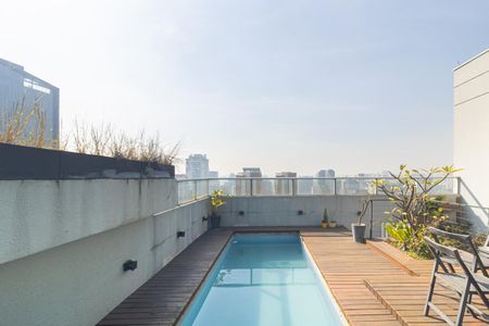 Apartamento à venda com 270m², 3 quartos e 3 vagas Apartamento à venda com 270m², 3 quartos e 3 vagasPiscina Privativa
