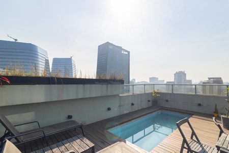 Apartamento à venda com 270m², 3 quartos e 3 vagas Apartamento à venda com 270m², 3 quartos e 3 vagasPiscina Privativa