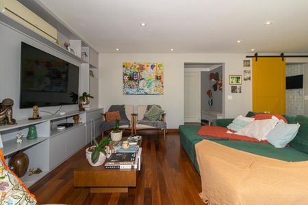 Apartamento à venda com 270m², 3 quartos e 3 vagas Apartamento à venda com 270m², 3 quartos e 3 vagasSala