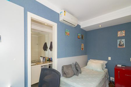 Apartamento à venda com 270m², 3 quartos e 3 vagas Apartamento à venda com 270m², 3 quartos e 3 vagasQuarto Suíte 3