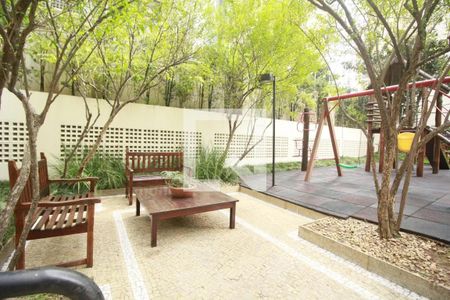 Apartamento à venda com 270m², 3 quartos e 3 vagas Apartamento à venda com 270m², 3 quartos e 3 vagasÁrea comum - Playground