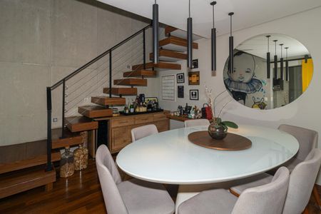 Apartamento à venda com 270m², 3 quartos e 3 vagas Apartamento à venda com 270m², 3 quartos e 3 vagasSala de Jantar