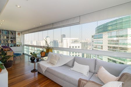 Varanda de apartamento à venda com 3 quartos, 270m² em Vila Olímpia, São Paulo