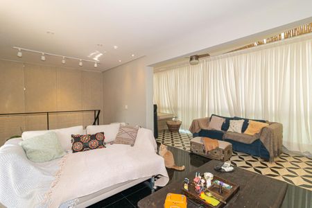 Apartamento à venda com 270m², 3 quartos e 3 vagas Apartamento à venda com 270m², 3 quartos e 3 vagasSala Piso Superior