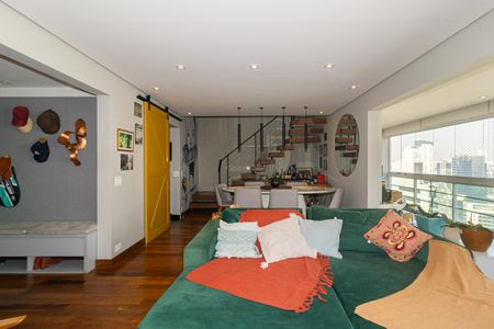 Apartamento à venda com 270m², 3 quartos e 3 vagas Apartamento à venda com 270m², 3 quartos e 3 vagasSala