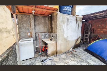 Casa à venda com 80m², 2 quartos e sem vagaLavanderia 