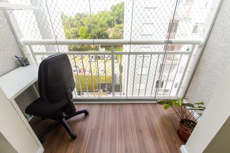 Sacada de apartamento à venda com 2 quartos, 48m² em Colônia (zona Leste), São Paulo