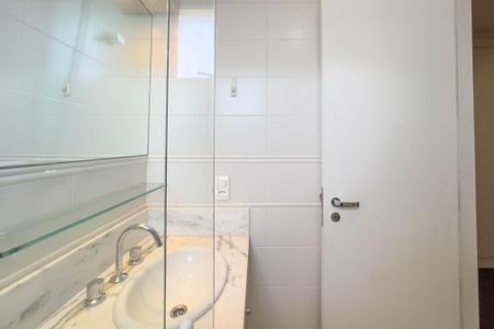 Apartamento para alugar com 133m², 3 quartos e 2 vagasBanheiro do quarto 3
