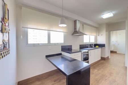 Apartamento para alugar com 133m², 3 quartos e 2 vagasCozinha