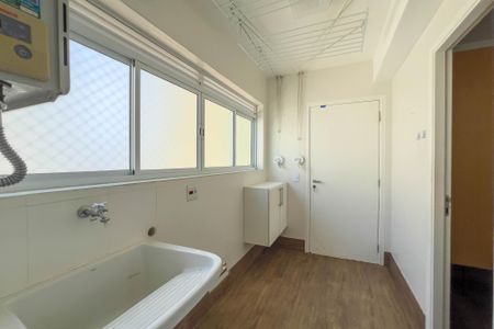 Apartamento para alugar com 133m², 3 quartos e 2 vagasÁrea de serviço 