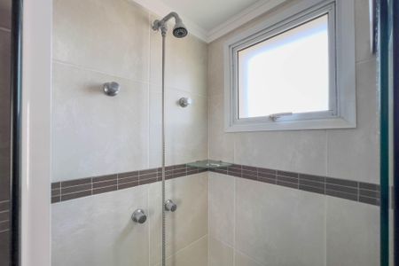 Apartamento para alugar com 133m², 3 quartos e 2 vagasBanheiro do quarto 2