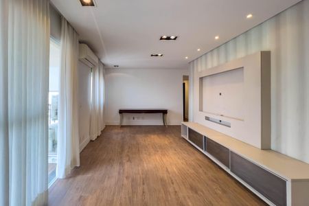Apartamento para alugar com 133m², 3 quartos e 2 vagasSala