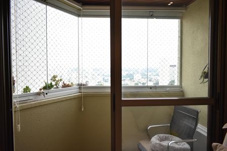 Apartamento à venda com 61m², 2 quartos e 1 vagaSacada