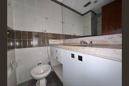 Apartamento para alugar com 120m², 3 quartos e 2 vagasBanheiro Social