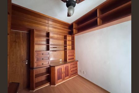 Apartamento para alugar com 120m², 3 quartos e 2 vagasQuarto 2