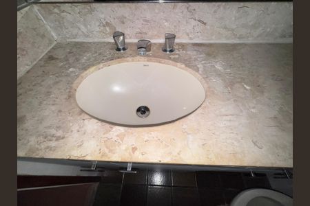 Apartamento para alugar com 120m², 3 quartos e 2 vagasSuíte - Banheiro