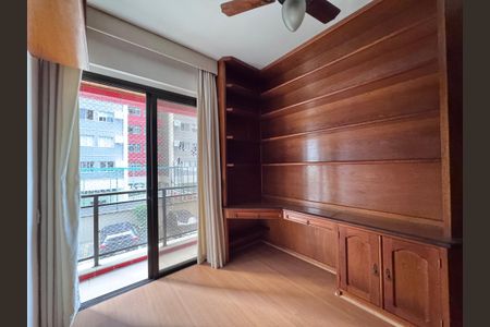 Apartamento para alugar com 120m², 3 quartos e 2 vagasQuarto 2