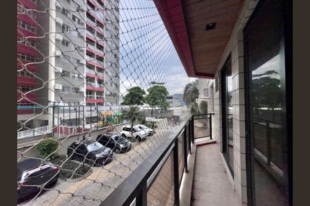 Apartamento para alugar com 120m², 3 quartos e 2 vagasVaranda