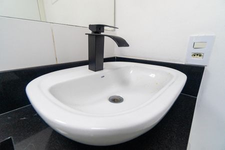 Apartamento para alugar com 39m², 2 quartos e sem vaga Apartamento para alugar com 39m², 2 quartos e sem vagaBanheiro