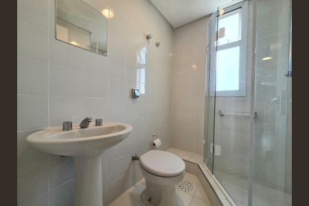 Apartamento à venda com 95m², 3 quartos e 1 vaga Apartamento à venda com 95m², 3 quartos e 1 vagaBanheiro da Suíte