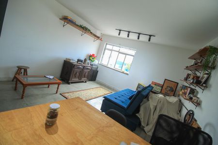 Apartamento para alugar com 75m², 1 quarto e sem vaga