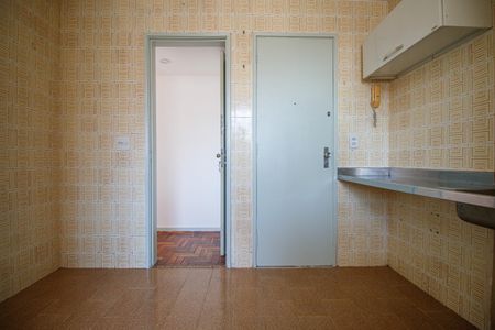 Apartamento à venda com 55m², 2 quartos e 1 vagaCozinha