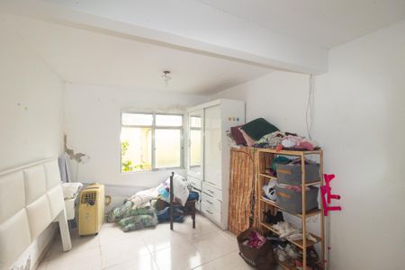 Casa para alugar com 200m², 3 quartos e 2 vagasSuíte