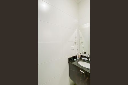 Apartamento à venda com 52m², 2 quartos e 1 vaga Apartamento à venda com 52m², 2 quartos e 1 vagaBanheiro da Suíte