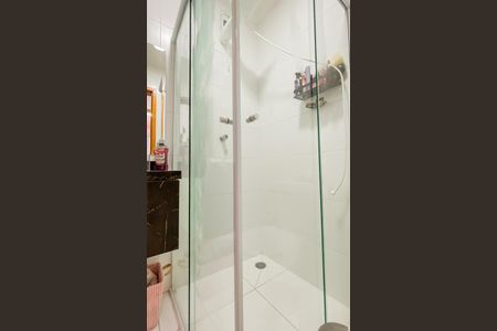 Apartamento à venda com 52m², 2 quartos e 1 vaga Apartamento à venda com 52m², 2 quartos e 1 vagaBanheiro