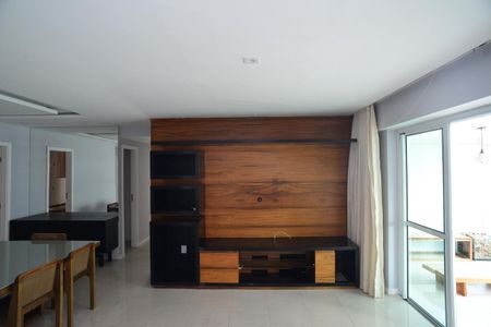 Sala de apartamento para alugar com 4 quartos, 160m² em Barra da Tijuca, Rio de Janeiro