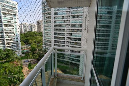 Apartamento para alugar com 160m², 4 quartos e 3 vagas Apartamento para alugar com 160m², 4 quartos e 3 vagasVaranda Suíte