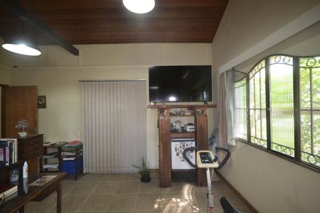 Casa para alugar com 3000m², 3 quartos e 4 vagas