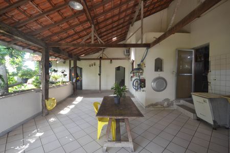 Casa para alugar com 3000m², 3 quartos e 4 vagas