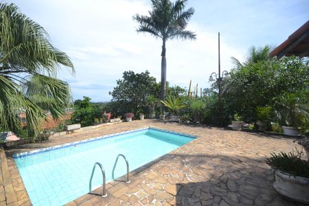 Casa para alugar com 3000m², 3 quartos e 4 vagas