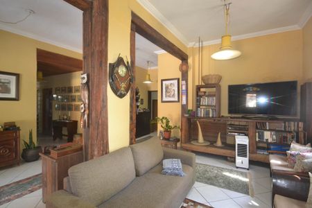 Casa para alugar com 3000m², 3 quartos e 4 vagas