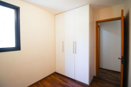 Apartamento à venda com 93m², 2 quartos e 2 vagasQuarto 2