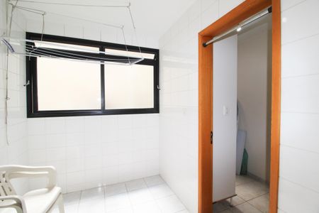Apartamento à venda com 93m², 2 quartos e 2 vagasÁrea de Serviço